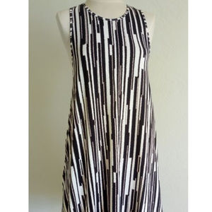 Lindsay dress, size S, Striped. NWT